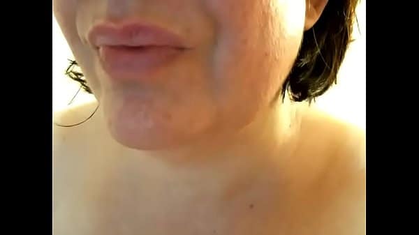 Caiu no zap branquinha bucetuda gozando com excitação Caiu no zap branquinha bucetuda gozando com excitação