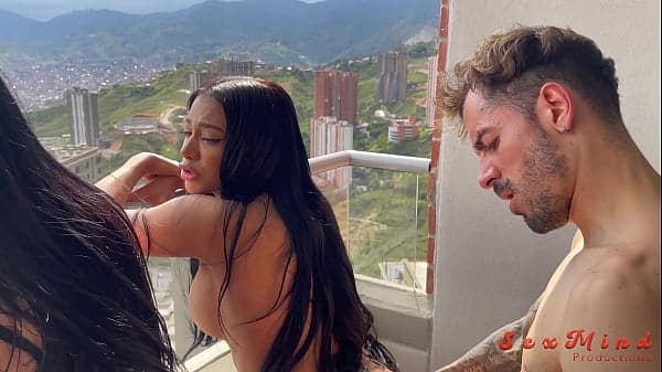 Sexo esplicito cuzuda deliciosa sentando na rola do camarada Sexo esplicito cuzuda deliciosa sentando na rola do camarada