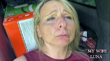 Coroa safada chupando rola e dando sua buceta velha Coroa safada chupando rola e dando sua buceta velha