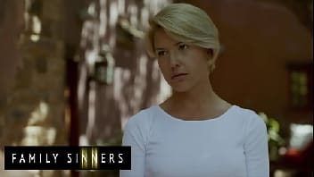 Porno ao ar livre loira sentando gostoso na vara