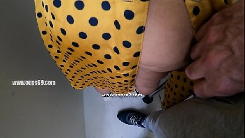 Encoxada gostosa com rabuda de vestido