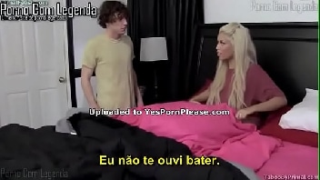 Sexo com mãe gostosa peituda carente Sexo com mãe gostosa peituda carente