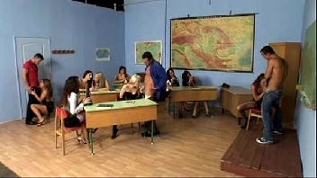 Mulher morena dando aula e fodendo com os tarados Mulher morena dando aula e fodendo com os tarados